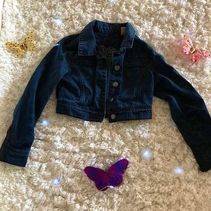 A super cute girls jean jacket sized 7-8!!
